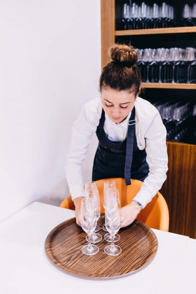 CAP-Commercialisation-et-Service-en-Hôtel-Café-Restaurant