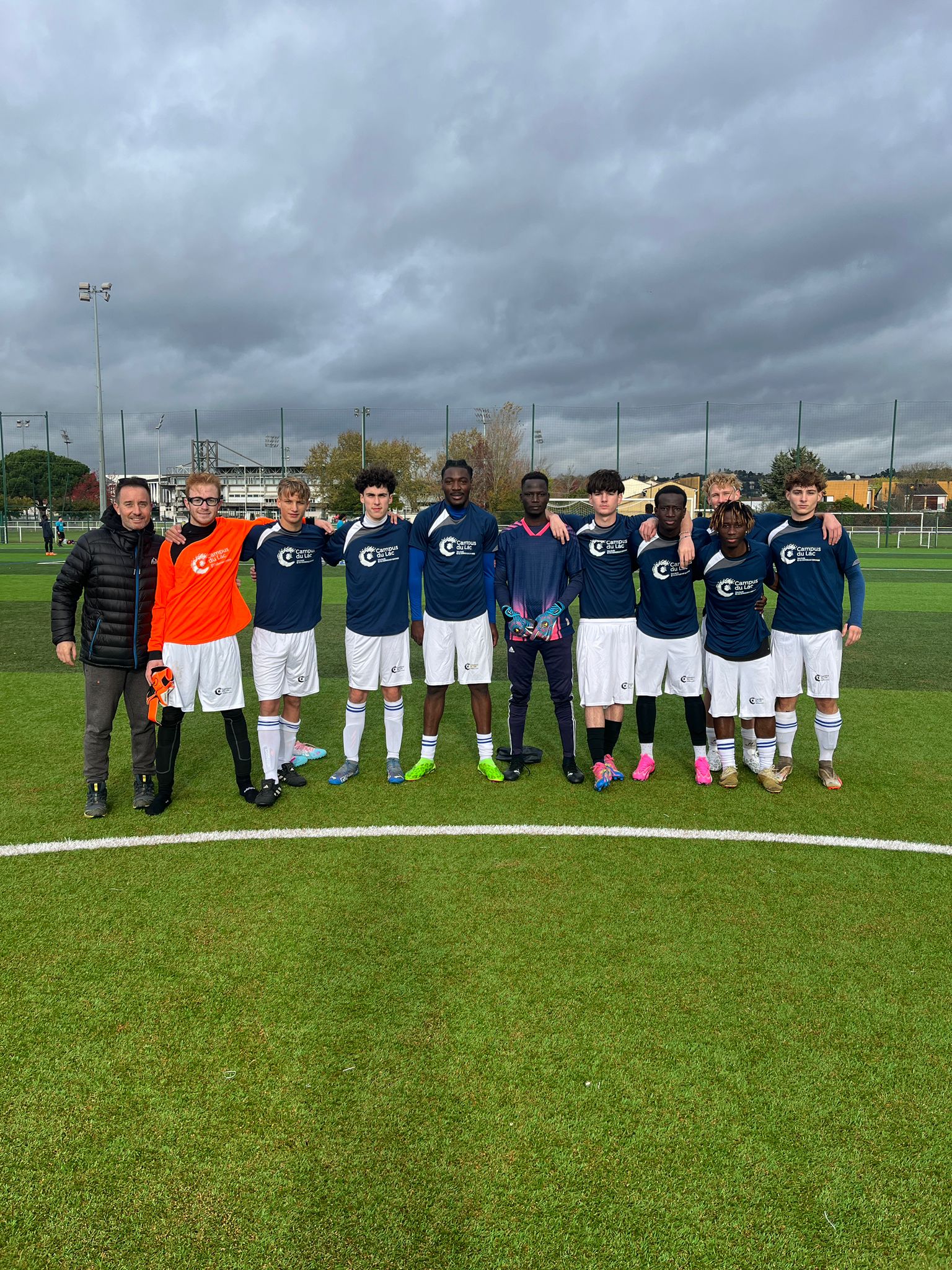 les étudiants du CFA campus du lac participant au tournoi de foot de l'ANDSA à agen