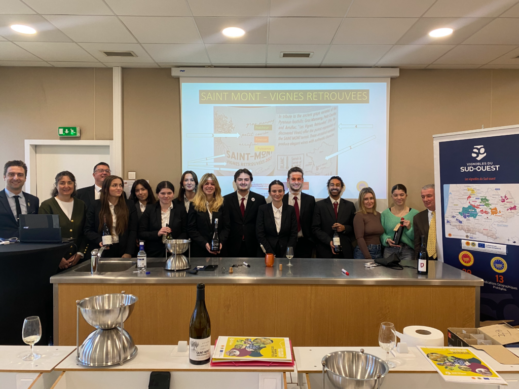 Conférence vins du sud ouest au campus du lac pour les étudiants en sommellerie