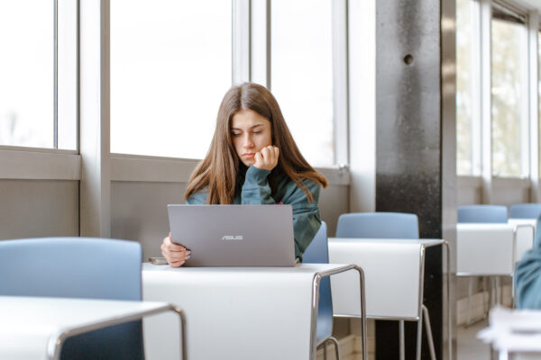 etudiante du campus du lac